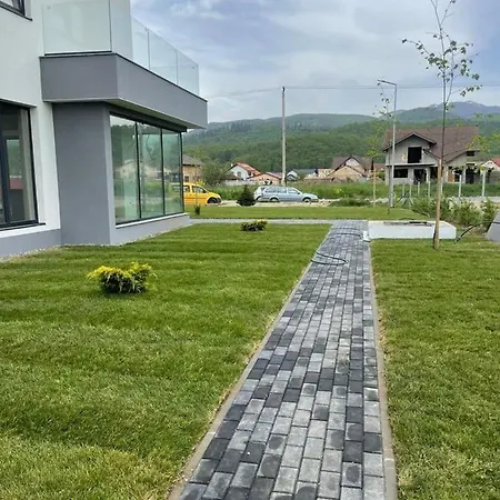Apartment Deea H24 Risnov