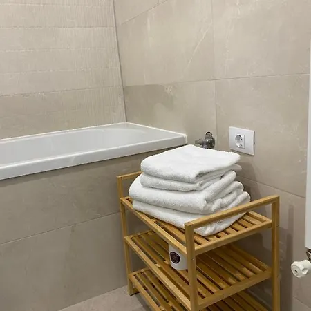 Apartment Deea H24 *